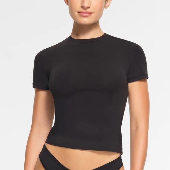 SKIMS Tops - SKIMS Cotton Jersey T-Shirt | Soot | Size XS